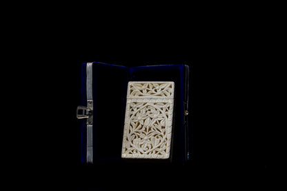 Floral Elegance: BoneCraft Cigarette Case