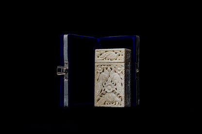 Buffalo Bone Elegance: Handcrafted Cigarette Case | Peacock | OnlyViking