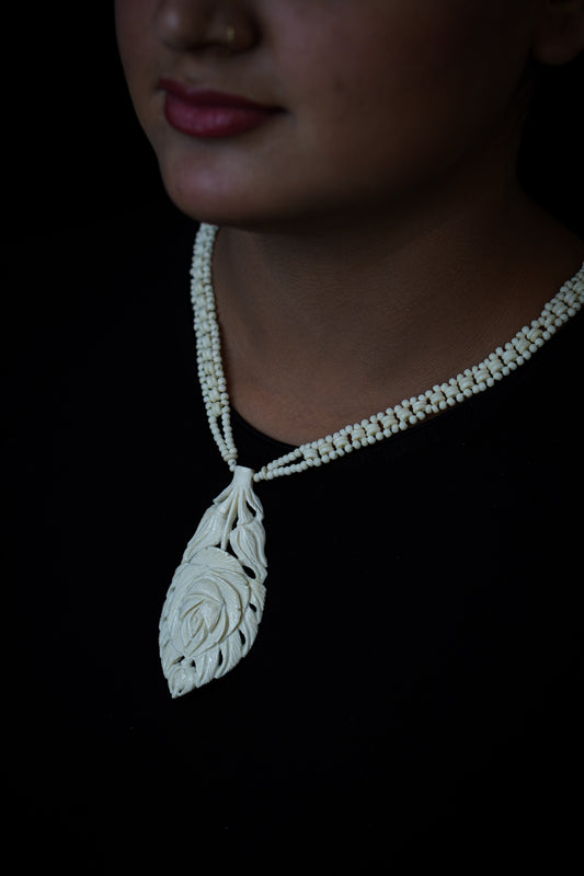 Ethereal Ivory: Handcrafted Bone Necklace