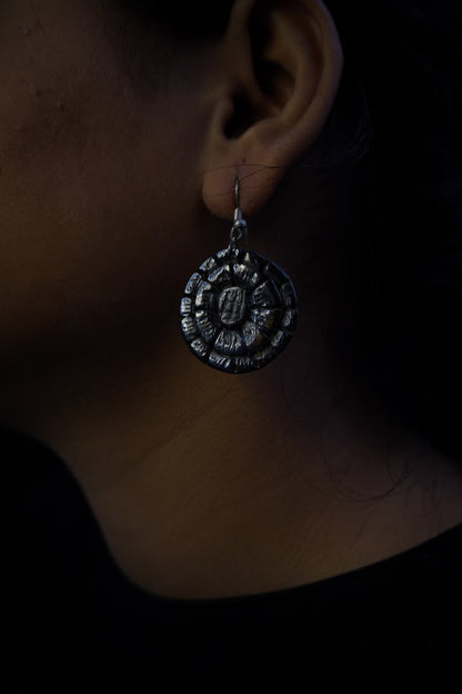 Artistry Unveiled: Handmade Bone Carved Drop Earrings