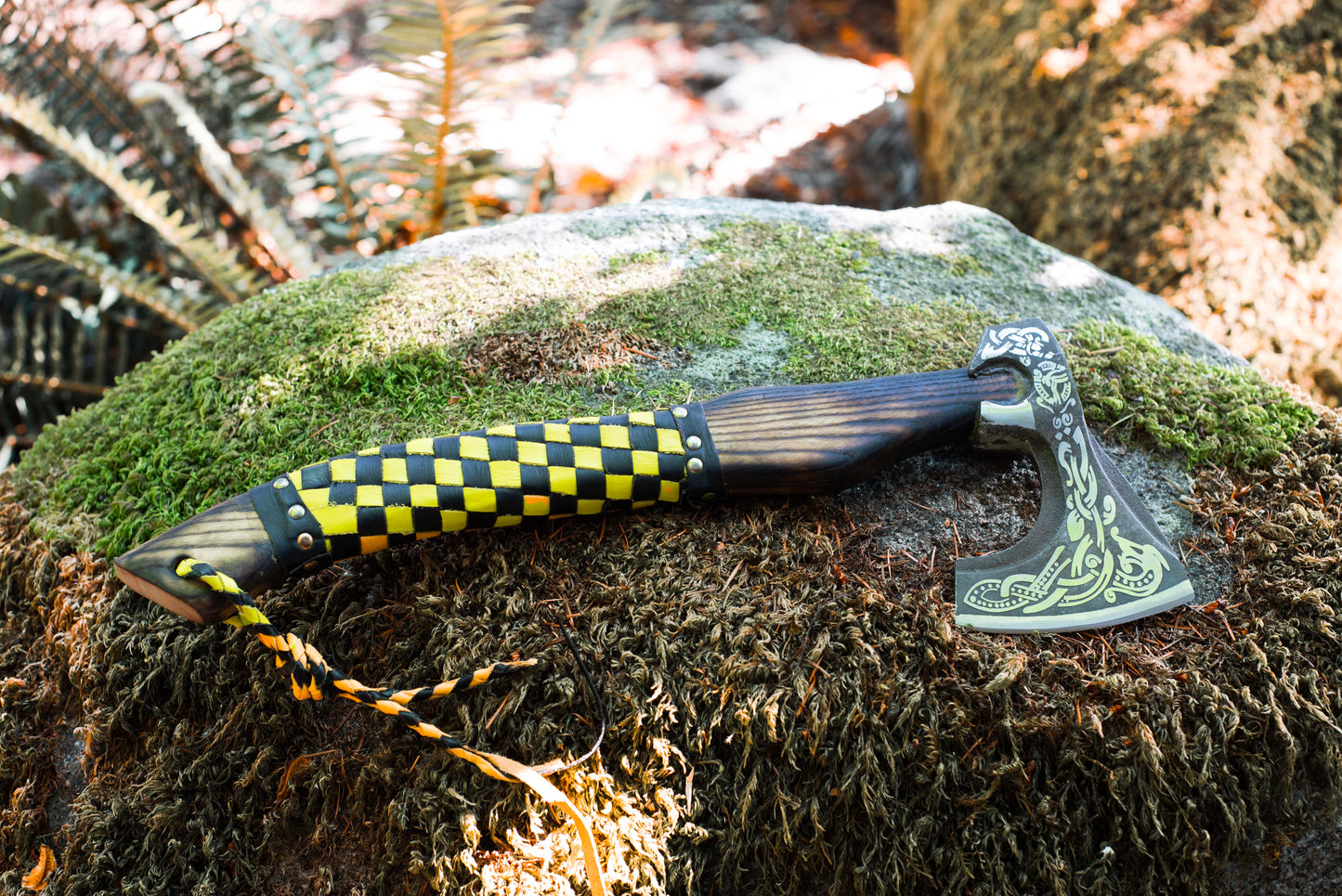 Yellow & Black checkered Axe A +B | Only Viking