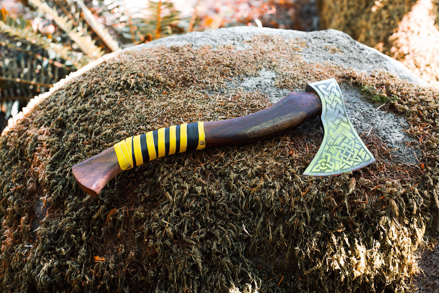 Yellow & Black checkered Axe A +B | Only Viking