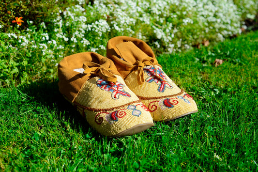 Turtle Beaded Design Moccasins