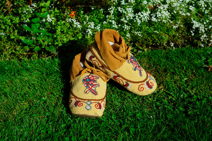 Turtle Beaded Design Moccasins